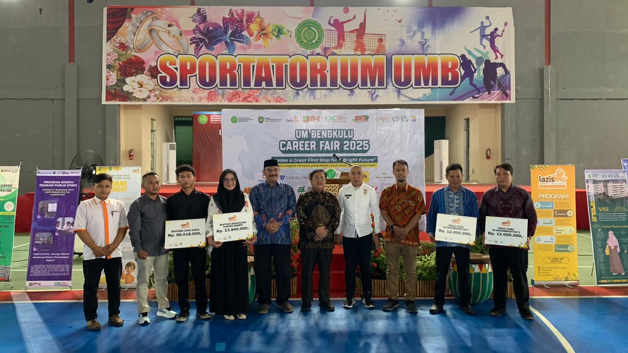 Lazismu UM Bengkulu Salurkan Beasiswa Sang Surya dan Program Peduli Guru di Career Fair UM Bengkulu 2025